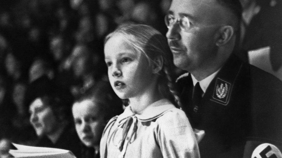 Gudrun Burwitz, la hija del líder nazi Heinrich Himmler que acabó trabajando para la agencia de espionaje de Alemania en la posguerra