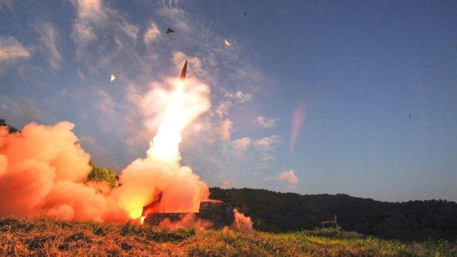 Corea del Sur realiza un simulacro de lanzamiento de misiles hacia Corea del Norte
