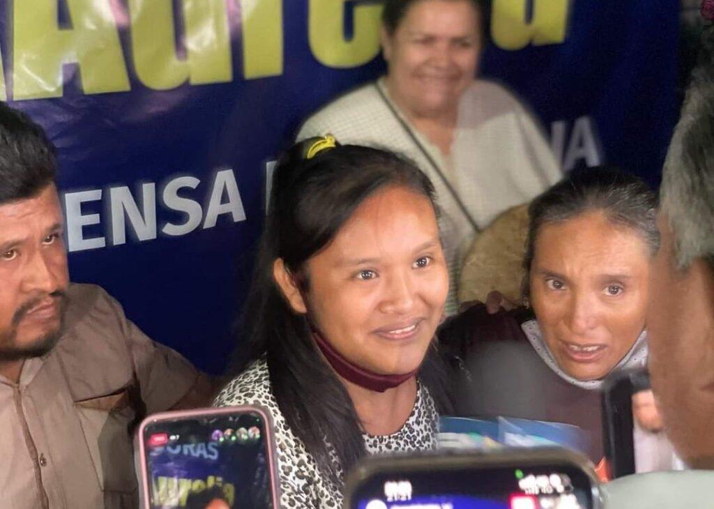 Liberan a Aurelia García, indígena encarcelada por un aborto involuntario