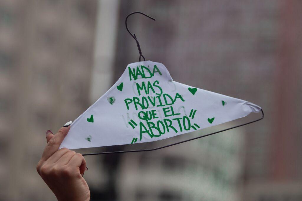 El Salvador ha criminalizado a 181 mujeres que tuvieron abortos; siete siguen en procesos penales