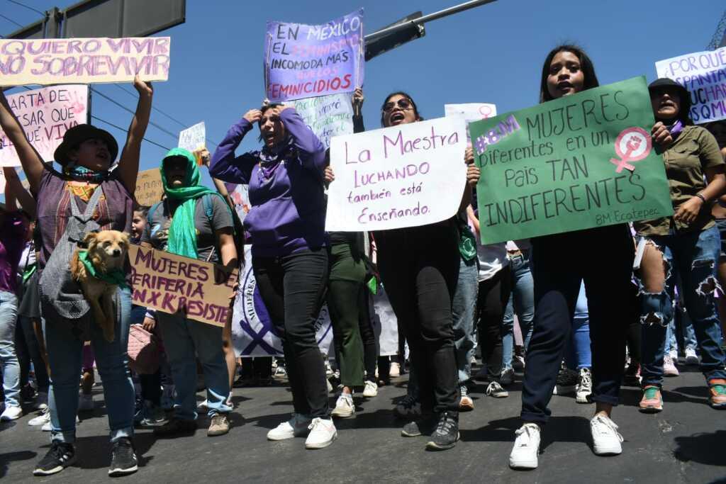 “¡Ni una asesinada más!”: En Ecatepec, Estado de México, exigen justicia y alto a los feminicidios