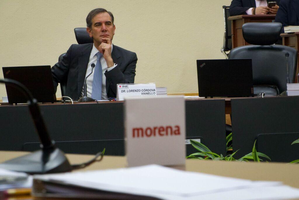 Morena acusa a Lorenzo Córdova de burlarse de su representante ante el INE
