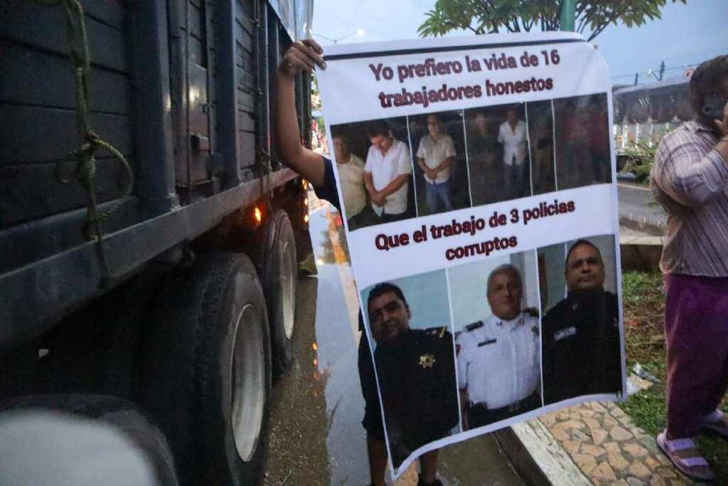 Liberan a trabajadores secuestrados en Chiapas; llegan a pie a instalaciones de SSP