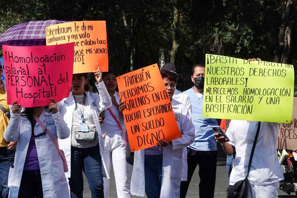 Médicos y personal de salud liberan vialidades en CDMX tras protestas por falta de insumos en hospitales
