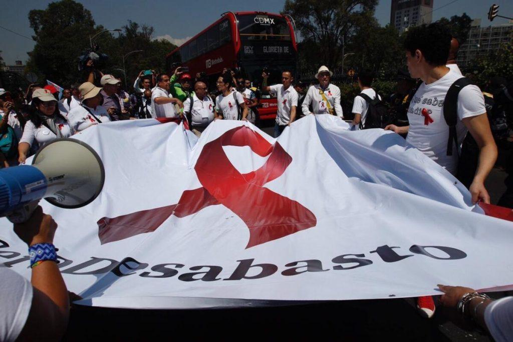 Activista de Sinaloa denuncia al ISSSTE ante la CNDH por desabasto de medicamentos contra el VIH