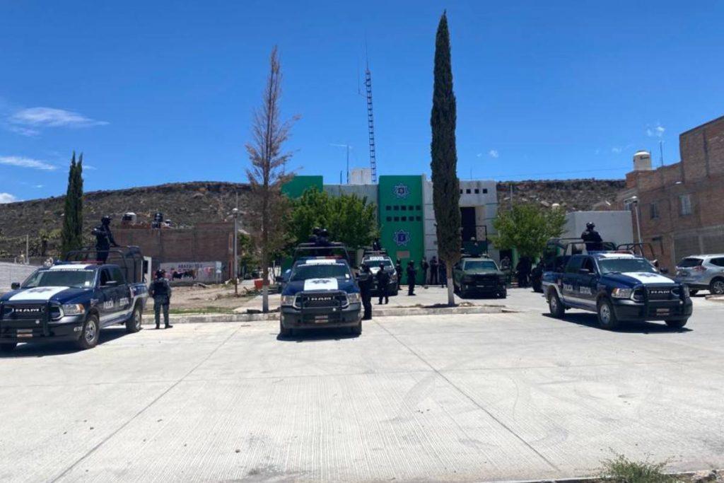 Hombres armados irrumpen en comandancia de Villa Hidalgo, Zacatecas, y secuestran a 5 policías