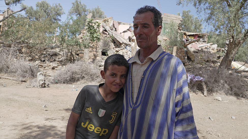 “Tuve que escoger entre salvar a mis padres o a mi hijo”: las historias que deja el devastador terremoto de Marruecos