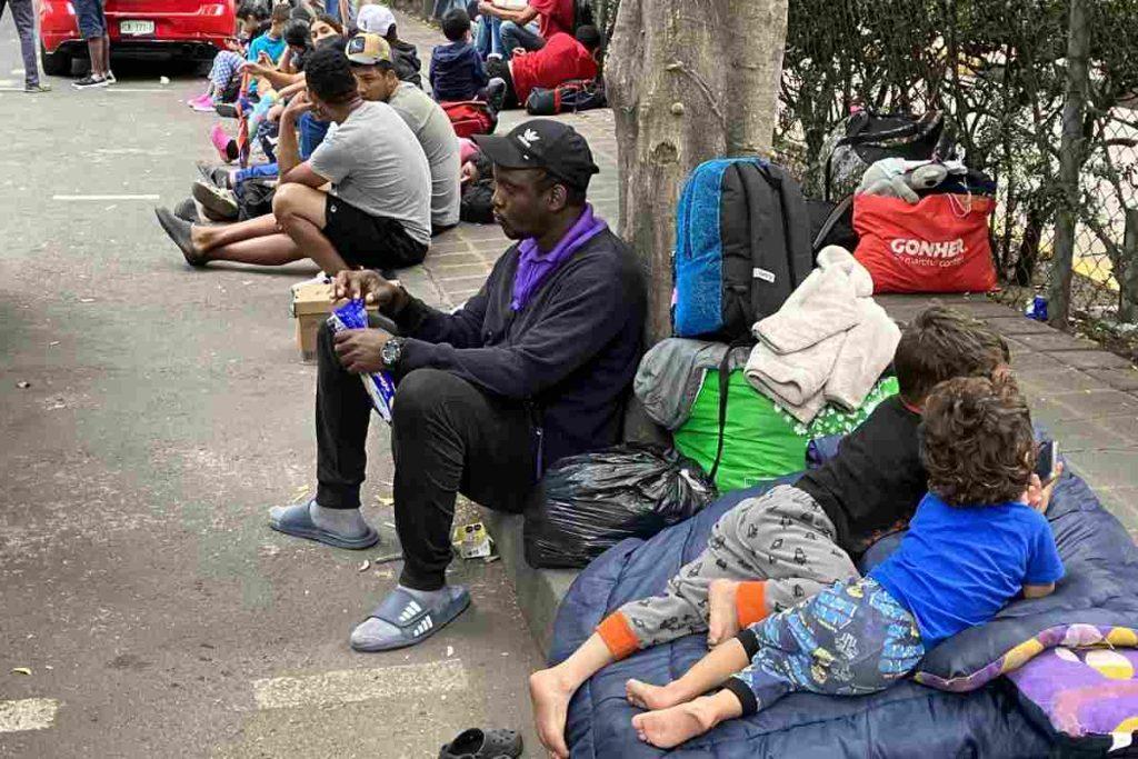 “No es un albergue, es una estafa”: migrantes denuncian mala atención de refugio de Sandra Cuevas