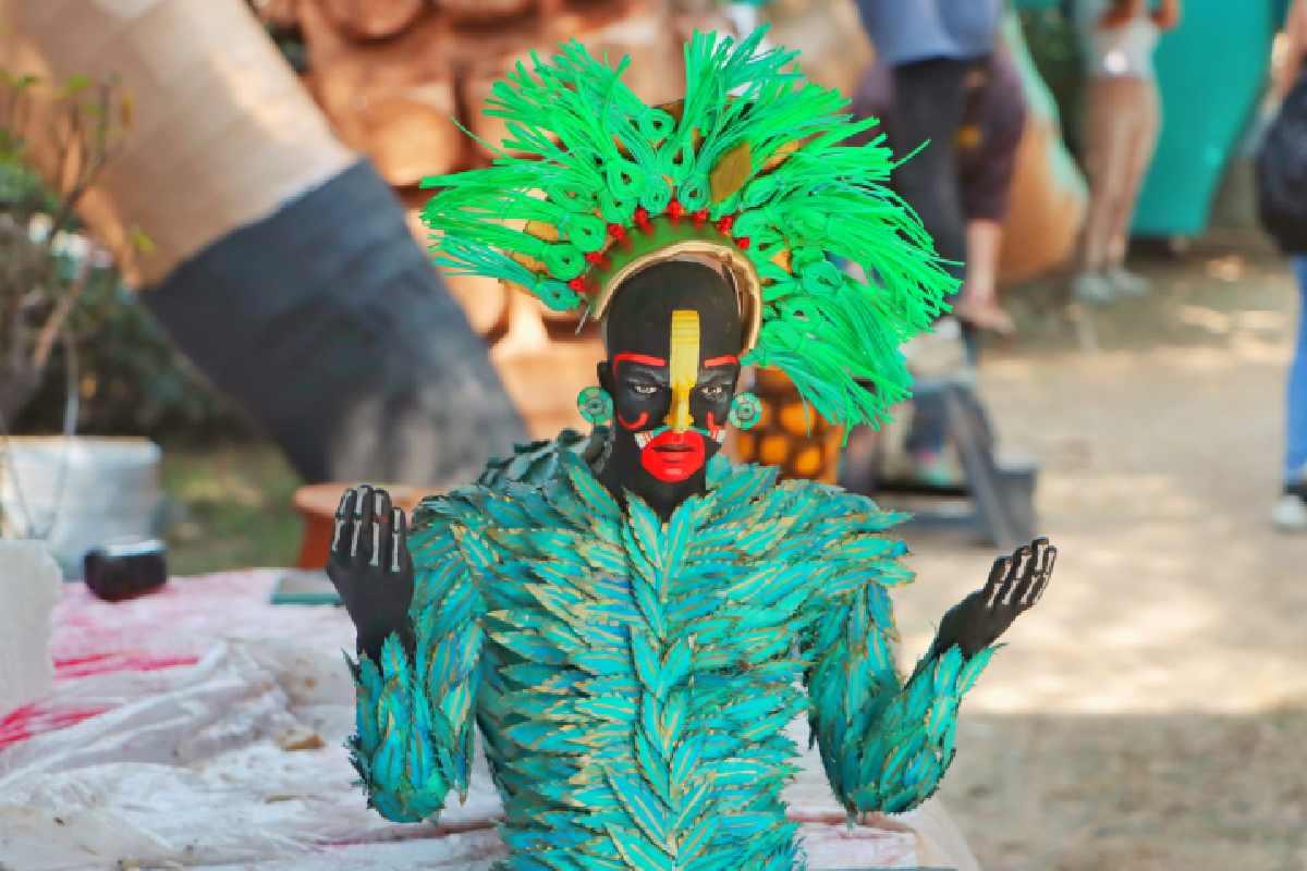 ¡Ya en los últimos detalles! Figura monumental de Quetzalcóatl abrirá el desfile del Día de Muertos2023