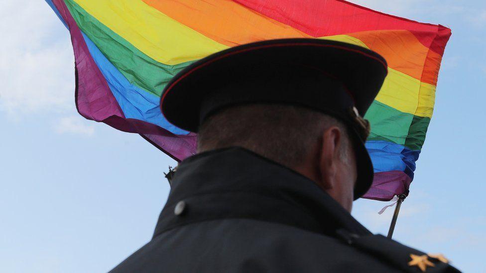 El Tribunal Supremo de Rusia prohíbe el movimiento LGBT y lo declara como “una organización extremista”