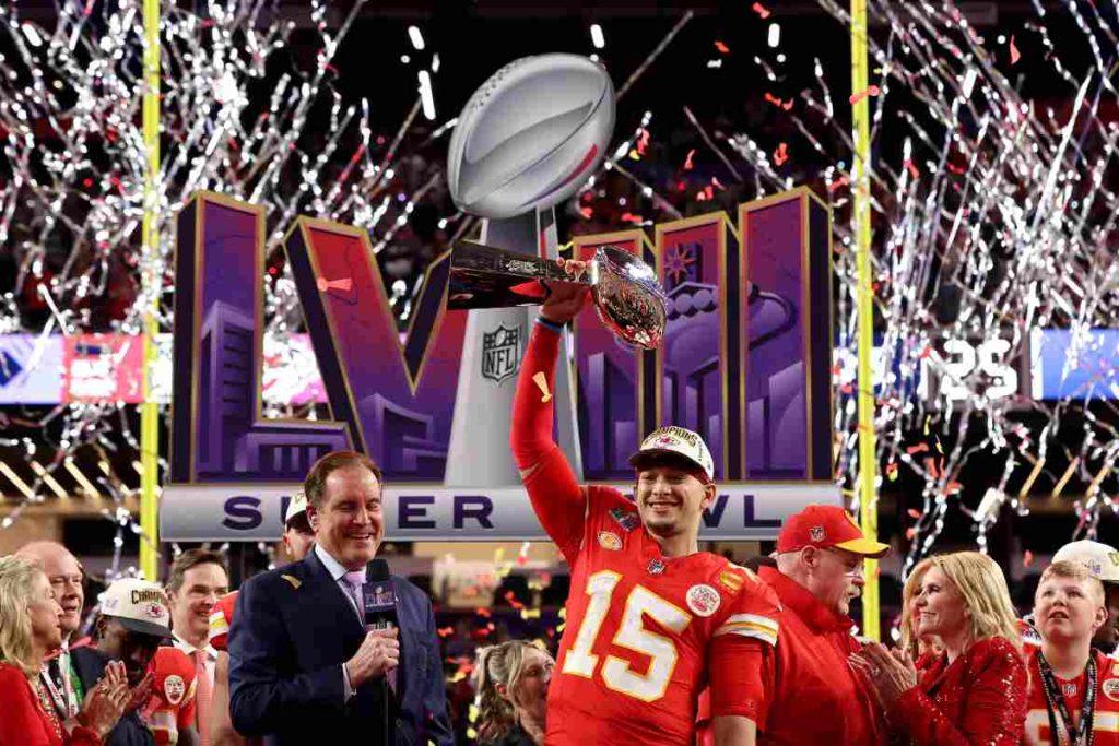 Los Chiefs ‘le arrancan’ el trofeo a los 49ers en tiempo extra para ganar el Super Bowl LVIII