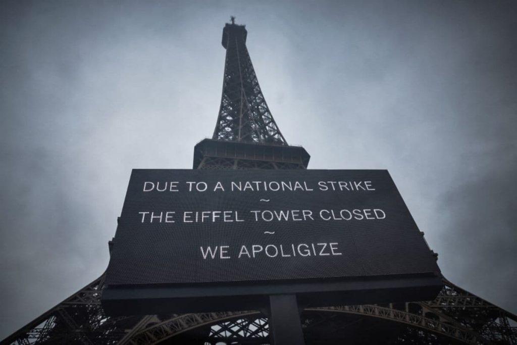 Cierre de Torre Eiffel por huelga de trabajadores sorprende a visitantes