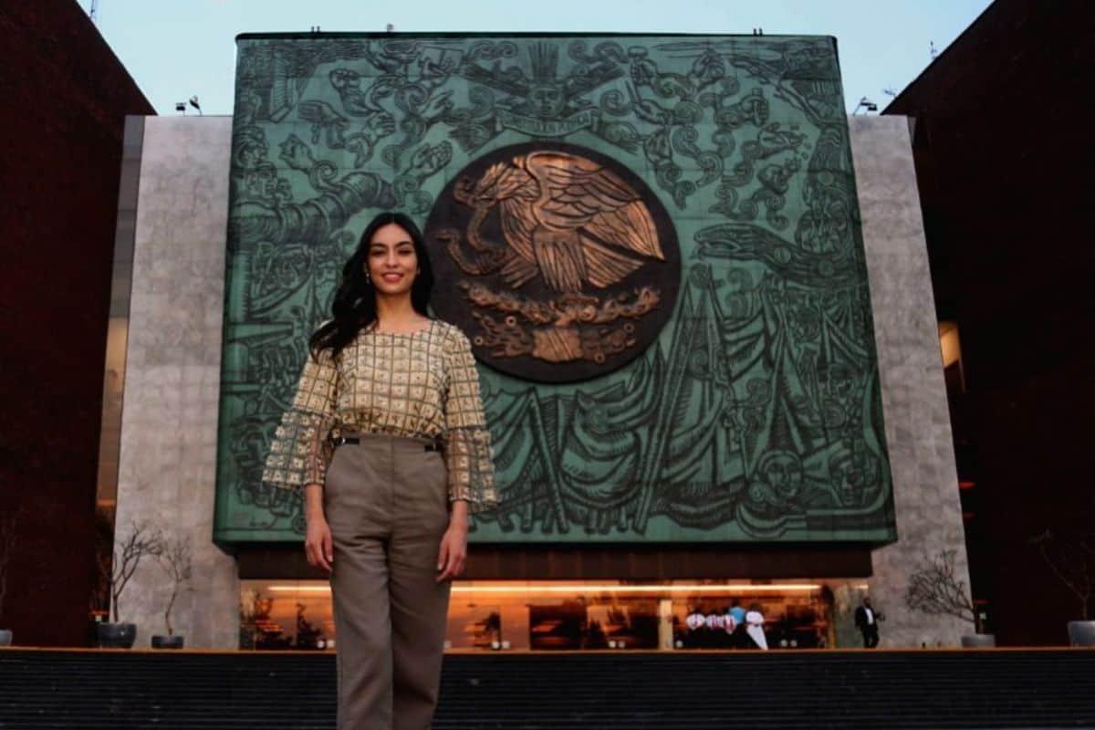 ¿Una candidata joven? Así es como Frida Esparza se involucra en la política