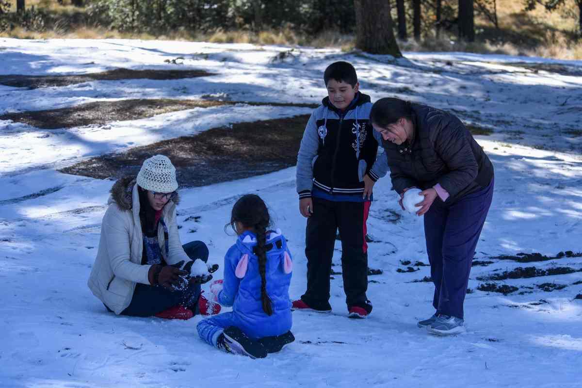 Oh, blanca Navidad: lugares con nieve cerca de CDMX para que te des una escapada invernal