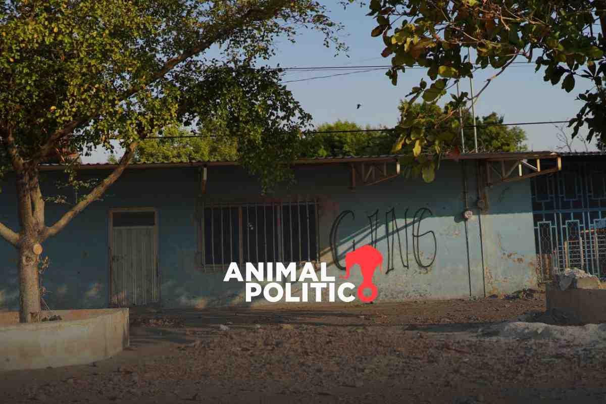 El narco desplaza a 500 personas de Apatzingán y deja atrapadas a mil más en comunidades de Michoacán