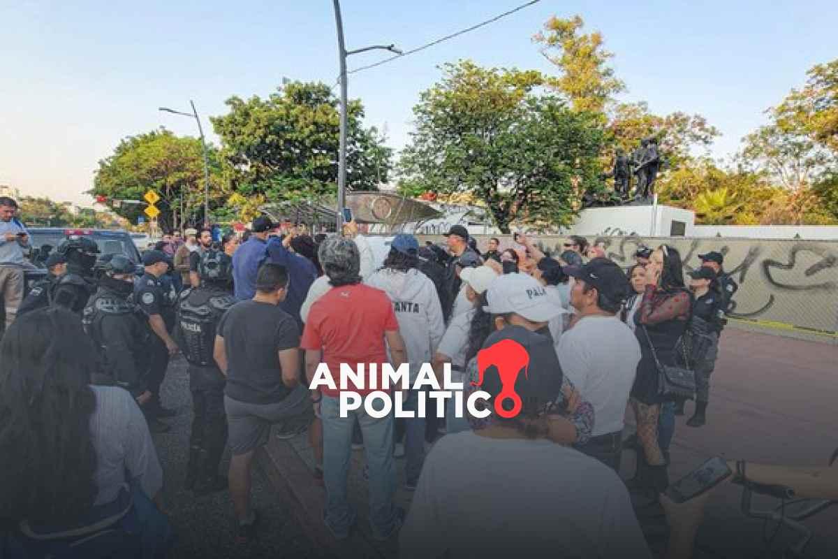 Detienen a 9 personas en protesta por cierre de Parque Rojo en Guadalajara, Jalisco; feministas denuncian que 10 mujeres “fueron sometidas”