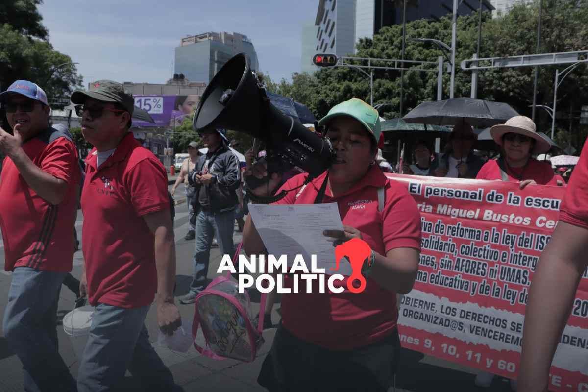 CNTE mantiene plantón en el Zócalo tras dos días de protestas; piden diálogo con Sheinbaum