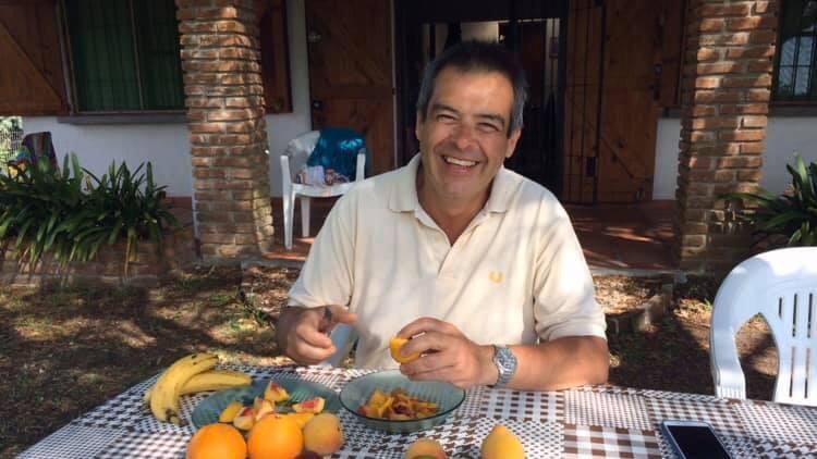 “Si pudiese sostener un cuchillo, no pediría nada”: el hombre que se convirtió en símbolo de la ley de eutanasia en Uruguay