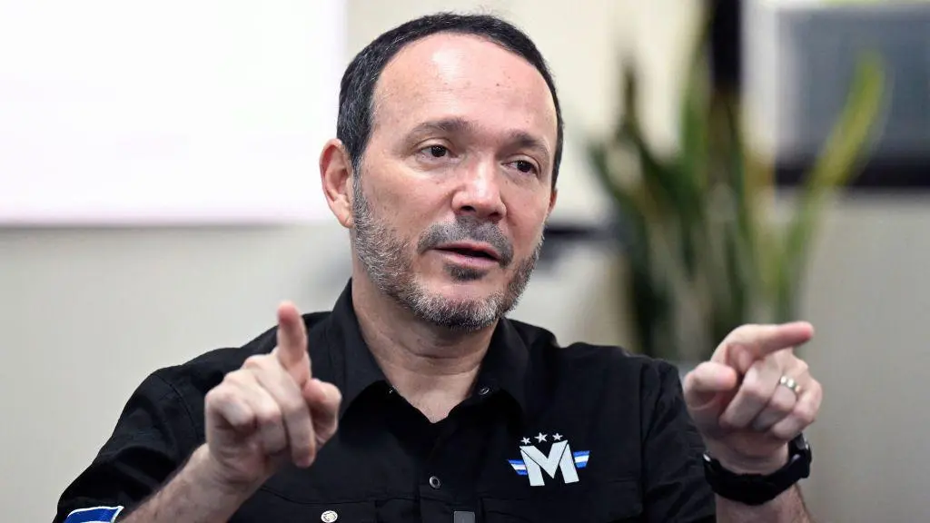 Gustavo Villatoro, el hombre al frente del plan de seguridad de Bukele y aliado de Kast en su carrera por la presidencia de Chile