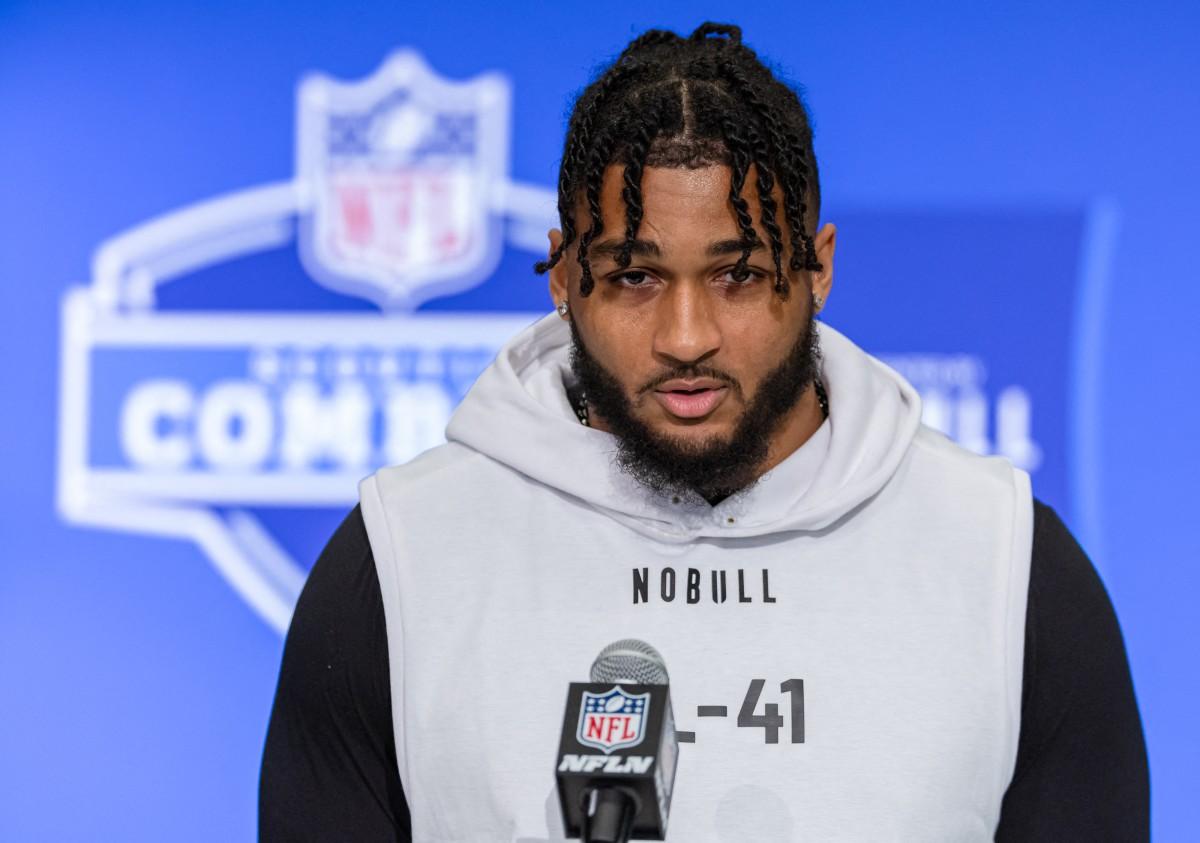 Jugador de los Dallas Cowboys fallece en un aparente suicidio tras persecución policial