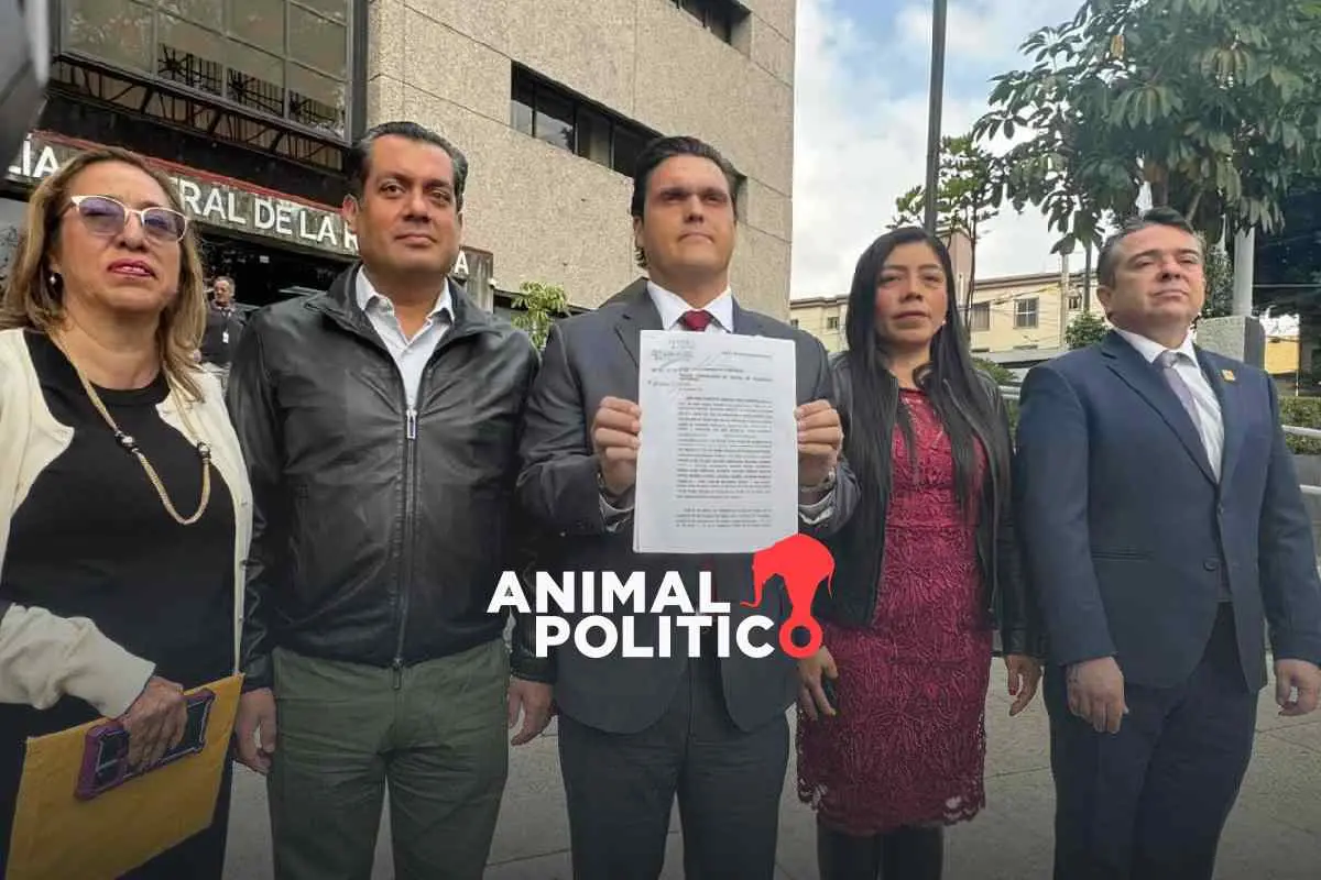 Morenistas denuncian a Cabeza de Vaca ante la FGR por “huachicol fiscal”; es persecución política, dice