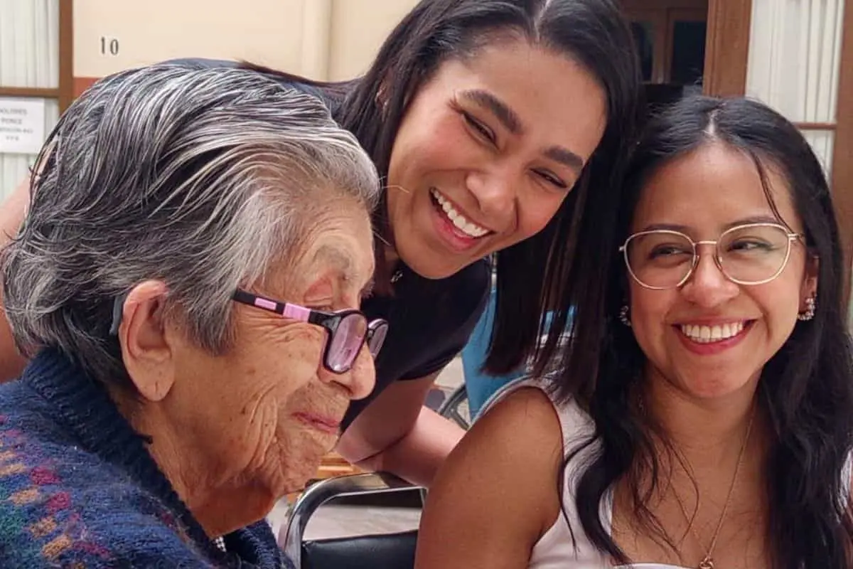 La magia del voluntariado: cómo ayudar a otros transforma tu salud mental (y la de los demás)