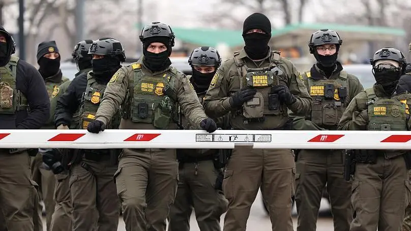Por qué la Patrulla Fronteriza de EU está actuando lejos de la frontera y qué papel tuvo en la muerte de Alex Pretti en Mineápolis