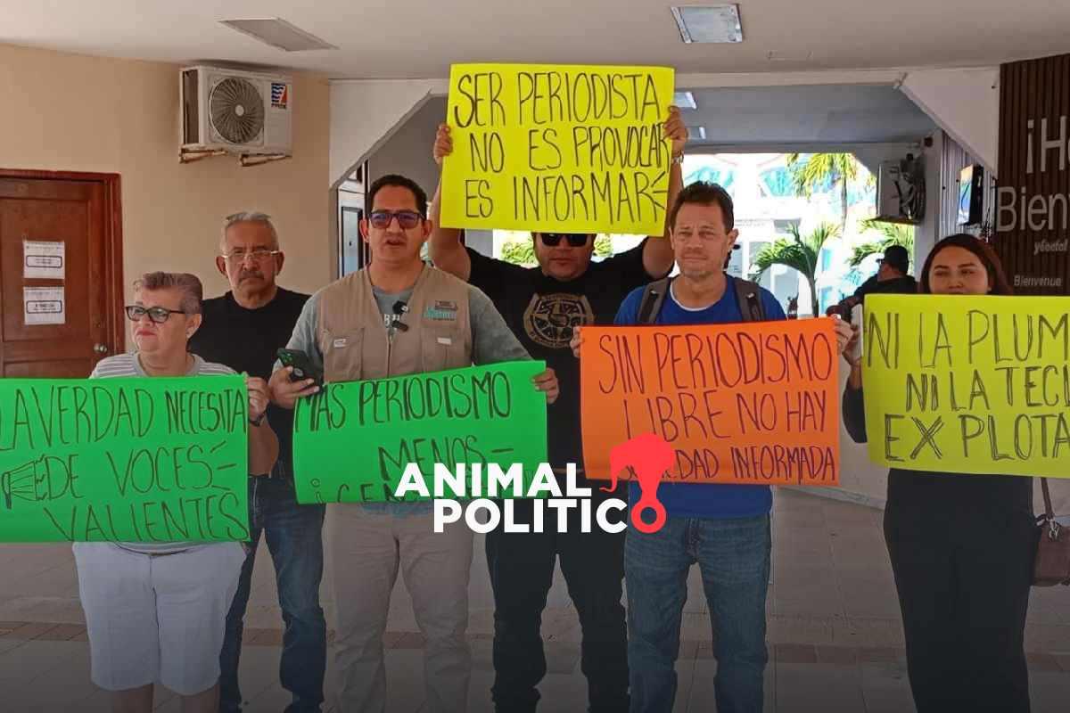 “Nuestras palabras no matan”: periodistas de Quintana Roo protestan contra la censura y el acoso judicial en el país