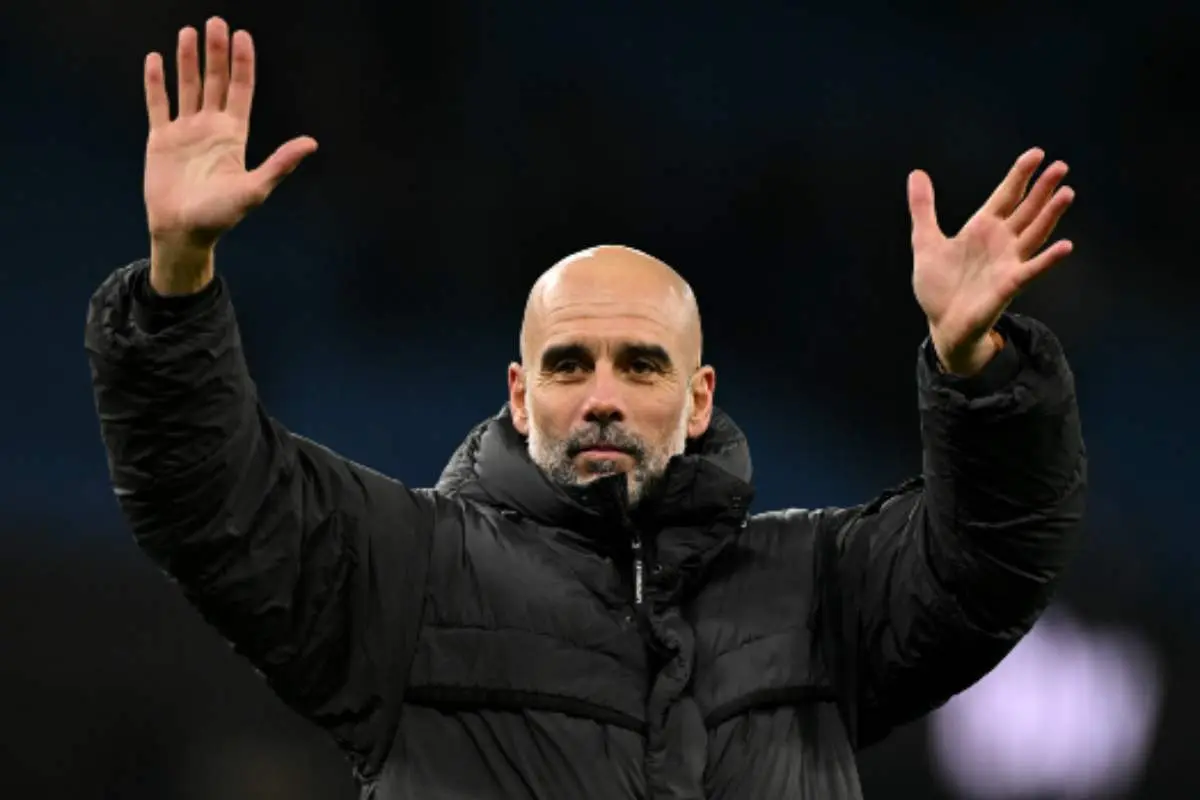 Guardiola responde a polémica declaración del copropietario del Manchester United sobre migración
