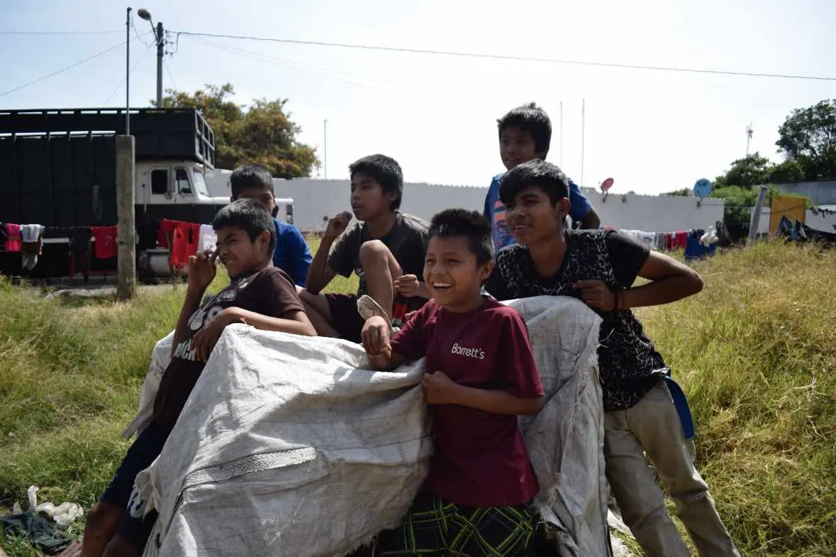 “Mi No Lugar”, el documental que retrata la infancia perdida en los campos cañeros de México