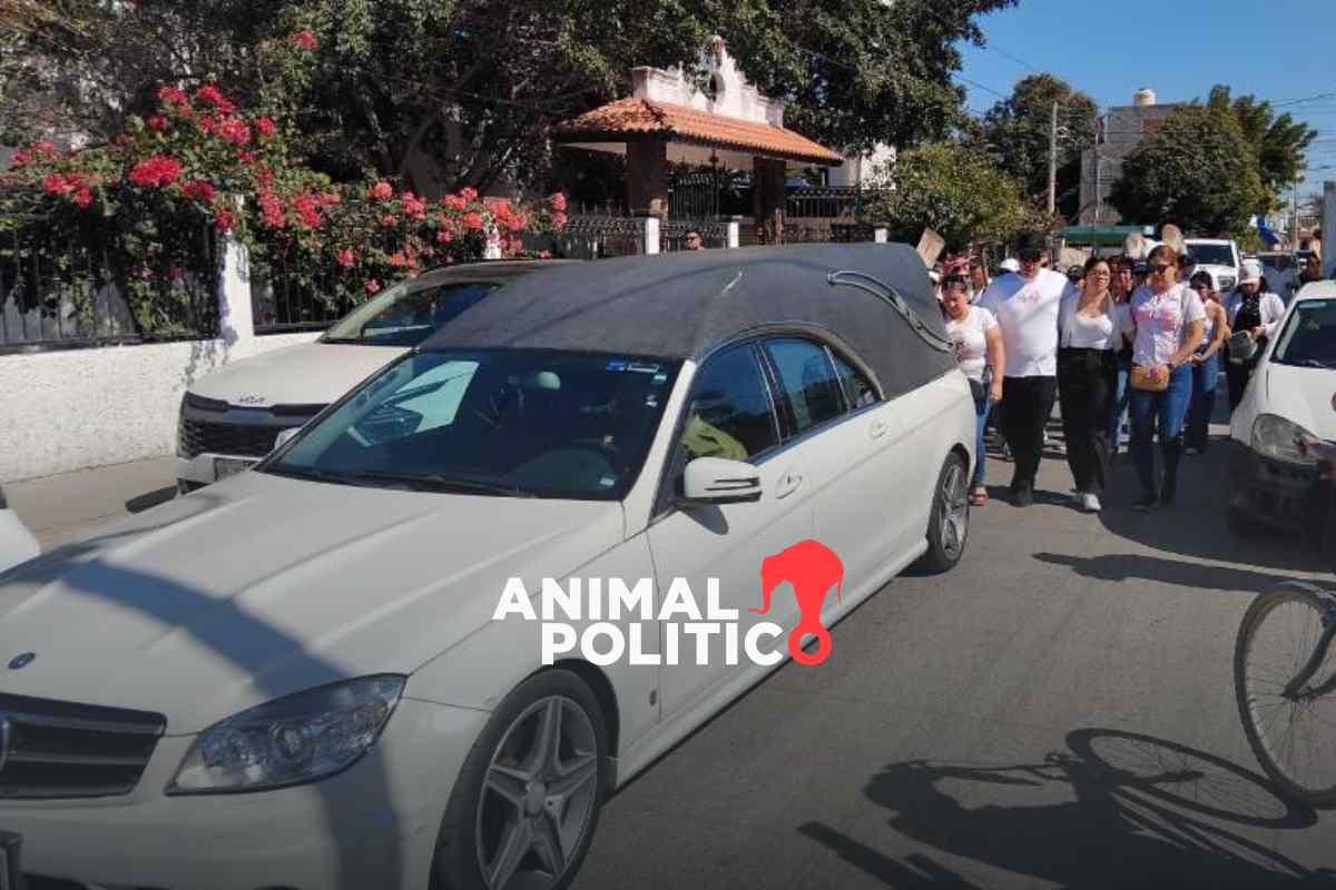 Dan el último adiós a Rubí Patricia, buscadora asesinada en Mazatlán, Sinaloa, durante visita de Claudia Sheinbaum