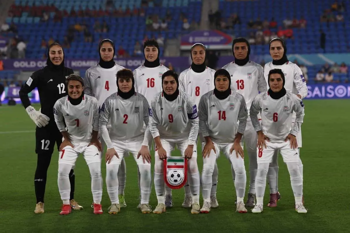 Selección femenil de Irán se niega a cantar su himno nacional durante su debut en la Copa Asiática